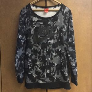 Camo boat neck sweatshirt
